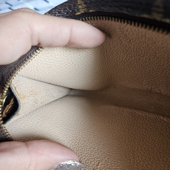 Louis Vuitton Vintage pouch - Picture 12 of 12